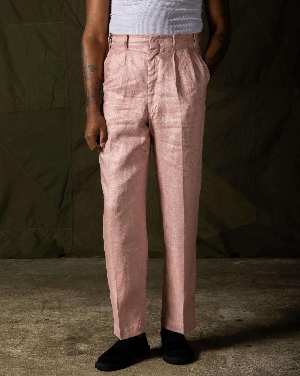 Double Pleats Linen Trousers - Pink 3 Double Pleats Linen Trousers - Pink