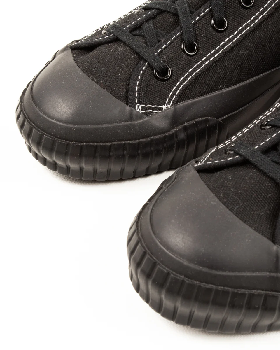 Jumpin' High Shoes - Black 7 Jumpin' High Shoes - Black