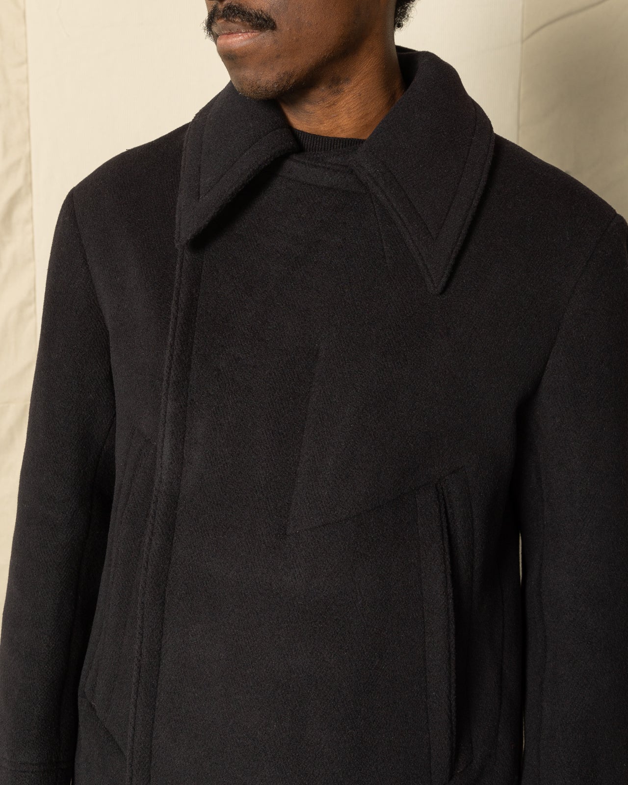 Platica Peacoat - Black Mallelieus Vintage Velour Overcoating 7 Platica Peacoat - Black Mallelieus Vintage Velour Overcoating