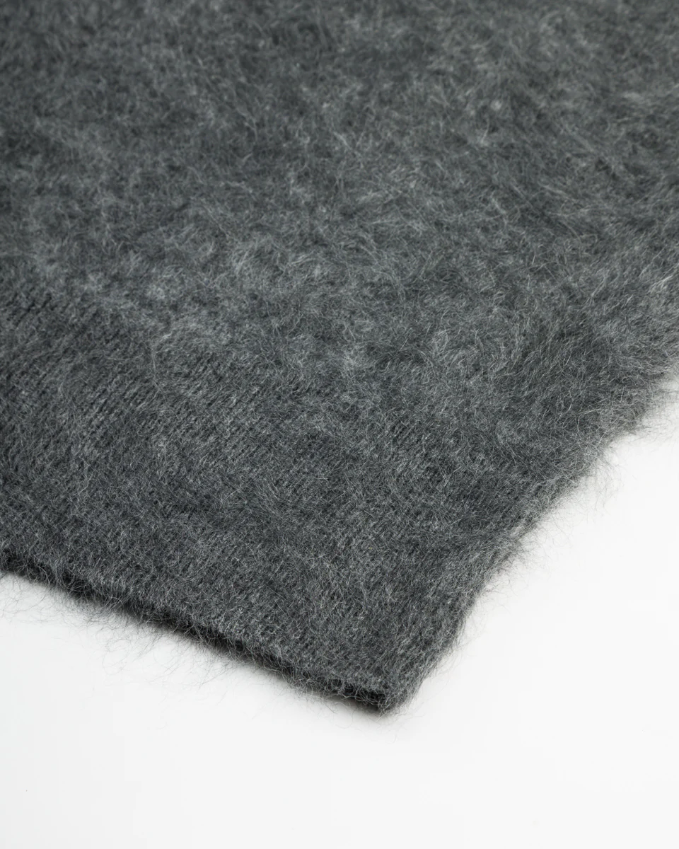 Fur Cashmere V Pullover - Charcoal 11 Fur Cashmere V Pullover - Charcoal